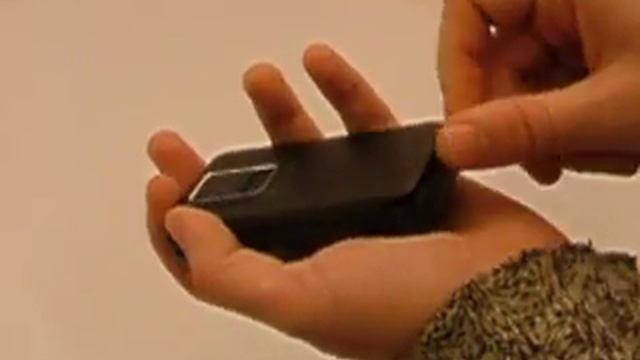 Nokia N900 - открываем заднюю крышку смотреть онлайн