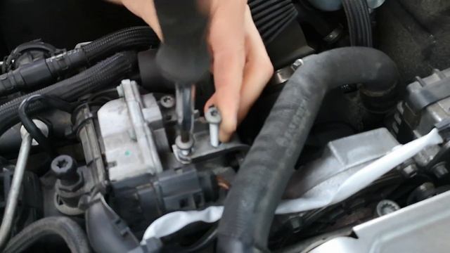 Anschlagbegrenzer Beifahrerseite Bank1 P2015 und P2018 fix Audi 3.0 TDI смотреть онлайн