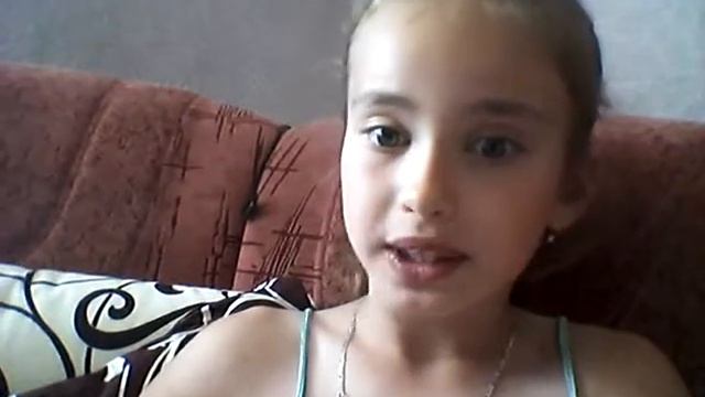 На одного видеоблогера больше смотреть онлайн