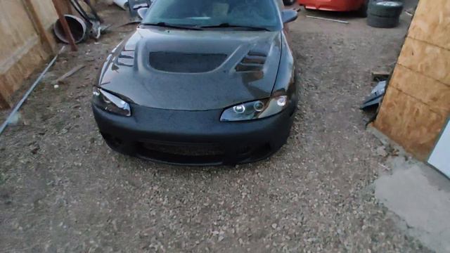 Mitsubishi Eclipse 2g First Video outside of garage смотреть онлайн