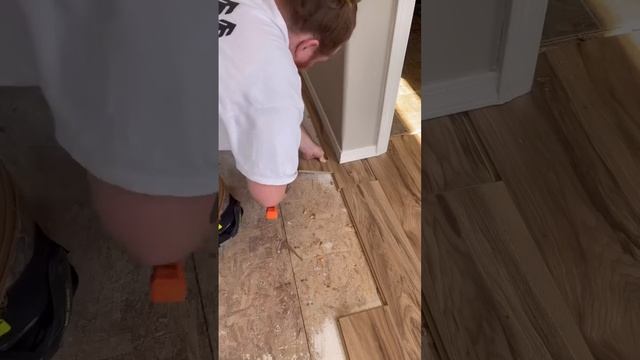 Laminate plank flooring install смотреть онлайн