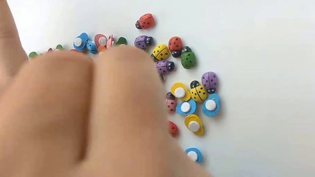 Деревьяный декор "Божьи коровки" микс цветов. Интернет магазин "Радужный КАБОШОН" смотреть онлайн