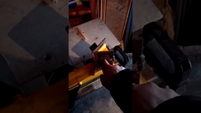 Очередная доработка. Клин. Электрогидравлический дровокол смотреть онлайн