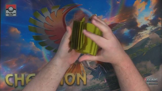 How to Shuffle Pokemon Cards / TCG Decks смотреть онлайн
