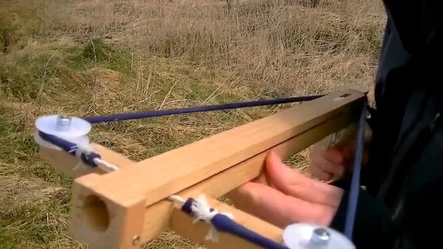 Ball shooting Slingshot Crossbow Pistol 2 смотреть онлайн