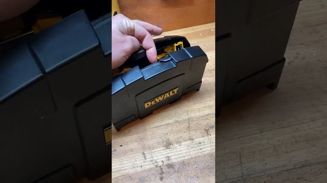 Набор DT90016 для вашего фрезера Dewalt #строительство #dewalt смотреть онлайн