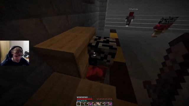 Minecraft Trouble in Christmas Town - Christmas Adventure Map | Holly Kills Santa?!? [3] смотреть онлайн