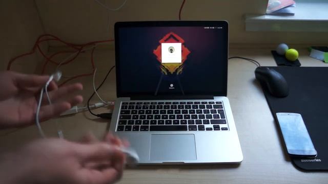Глюк в MacBook Pro с дисплеем Retina смотреть онлайн