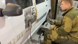 Рихтовка двери молотком и сваркой