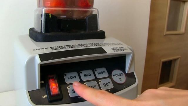 С этим КЛУБНИЧНЫЙ СМУЗИ становится по-настоящему ВКУСНЫЙ И ОСВЕЖАЮЩИЙ. Супер-летний напиток! смотреть онлайн