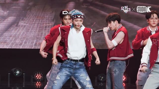 [얼빡직캠 4K] 스트레이 키즈 필릭스 '특(S-Class)'(Stray Kids FELIX Facecam) @뮤직뱅크(Music Bank) 230609 смотреть онлайн
