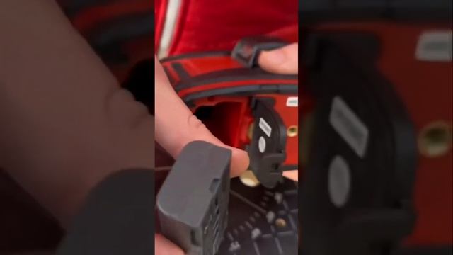 Тест лазерного уровня KAPRO 883H на защиту от пыли и влаги смотреть онлайн