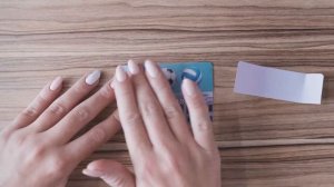 Как клеить наклейку на карту