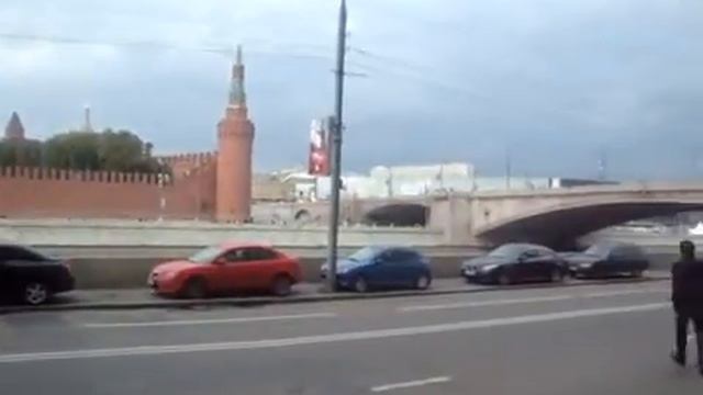 ЧЕШУИН АНДРЕЙ СИНЕВА ПОД ГАРМОНЬ У МОСКВЫ РЕКИ! смотреть онлайн