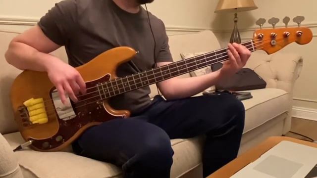 New Strings On My 1961 Fender Precision Bass смотреть онлайн