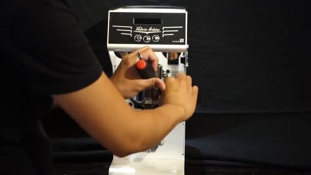 Mythos One 磨豆機 刀盤清潔 смотреть онлайн