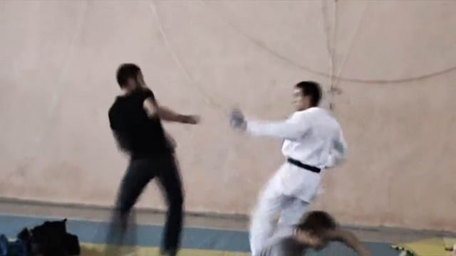 разминка перед боем на малых оборотах)... смотреть онлайн