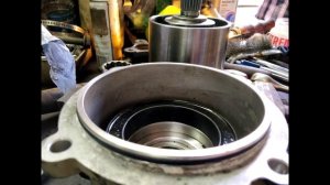 ЗАМЕНА ПОДШИПНИКА МУФТЫ ЗАДНЕГО ПРИВОДА HYUNDAI TUCSON (ХЕНДАЙ ТУКСОН)