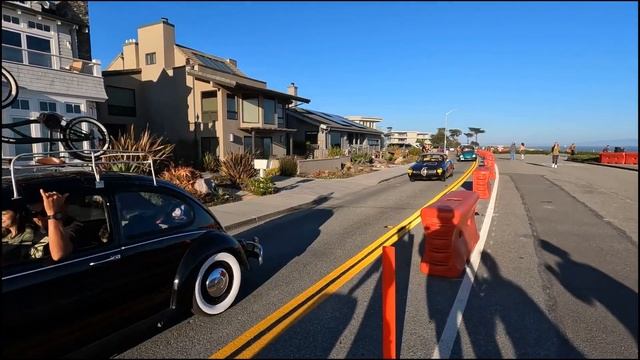 Нашествие немецких жуков на разрушенную штормами калифорнийскую набережную смотреть онлайн