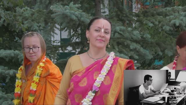 Харинама в Тюмени 2023 . Попали под дождь. Песню исполняют : Pascal & Sadhana Sargam. Индия. смотреть онлайн