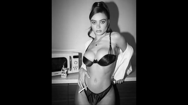 Lana Rhoades Fap Tribute Metronome смотреть онлайн