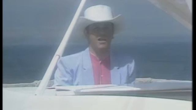 Elton John - Blue Eyes.mp4 смотреть онлайн