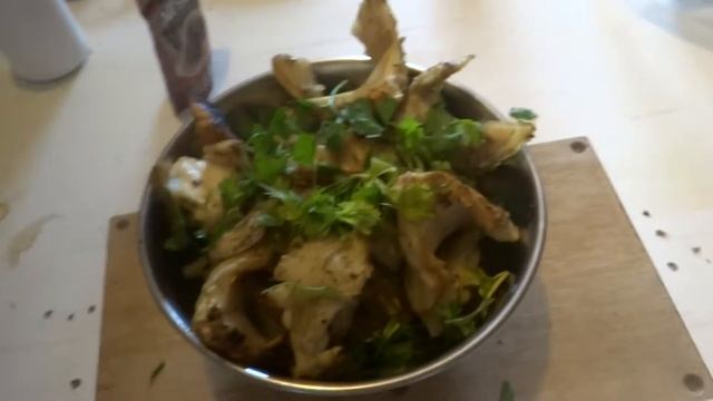 Съели питона в Эквадоре смотреть онлайн