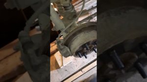 замена задней правой тормозной трубки на ссанг йонг кайрон часть 2