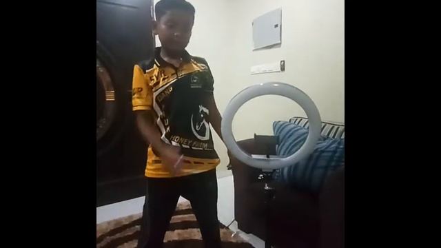 My phone story; iPhone 12 white, iPhone Xr black Malaysia 2020 смотреть онлайн
