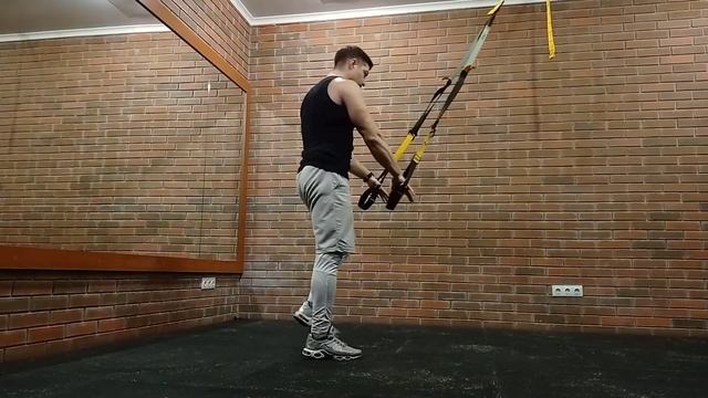 Петли TRX. Упражнения для спины смотреть онлайн