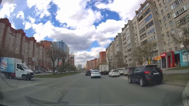Движение по Тюмени с улицы Котовского до Заречного проезда/Traffic on the Tyumen city streets смотреть онлайн
