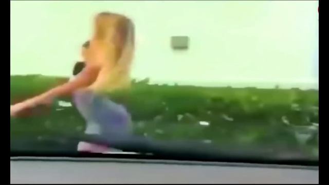 ДӘРІГЕР КАМЕРАНЫҢ БАР ЕКЕНДІН ҰМЫТЫП КЕТТІ смотреть онлайн