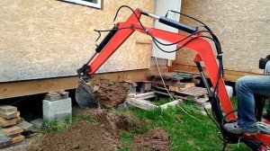 Мини экскаватор прицепной. Он хоть что то может?!