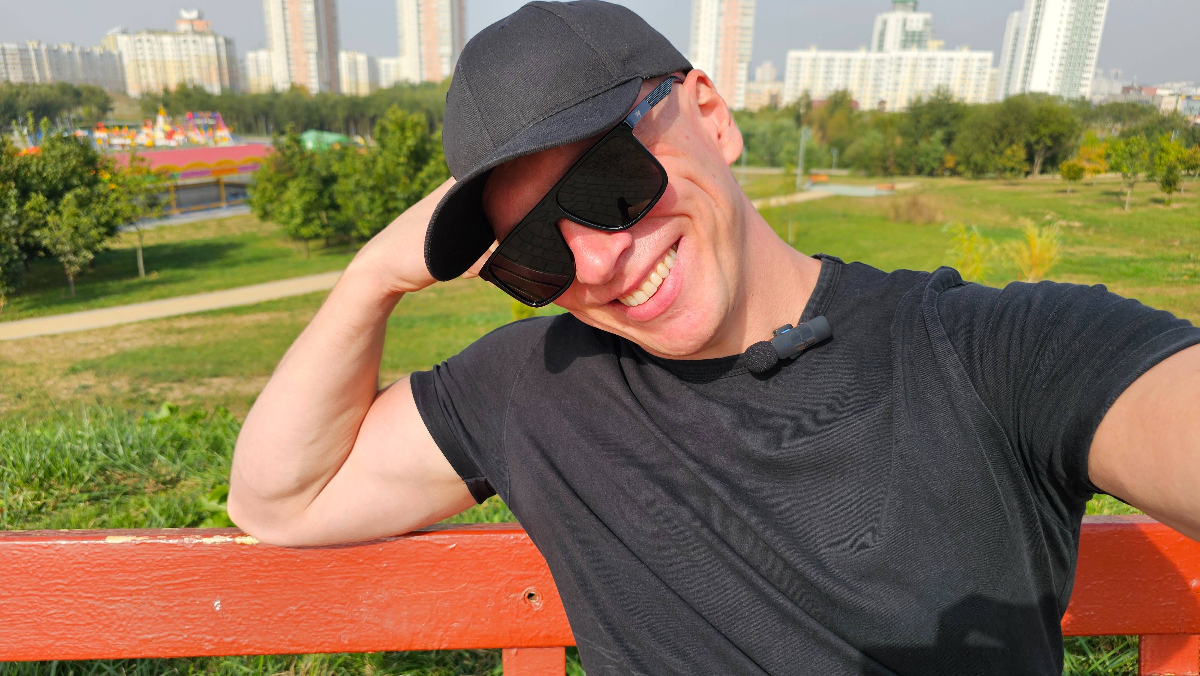 Украинский футболист сбежал в Беларусь. Жена Зеленского жалуется на отсутствие электричества. смотреть онлайн