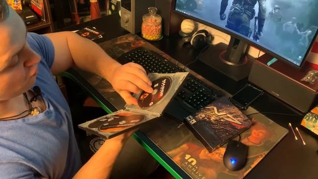 Mass Effect 2 Collectors Edition Распаковка/Unboxing смотреть онлайн