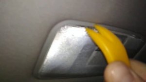 Меняю штатный свет на светодиодный на RAV4 пятого поколения.