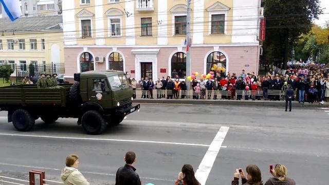 Парад в Брянске на День города 17 сентября (2) смотреть онлайн
