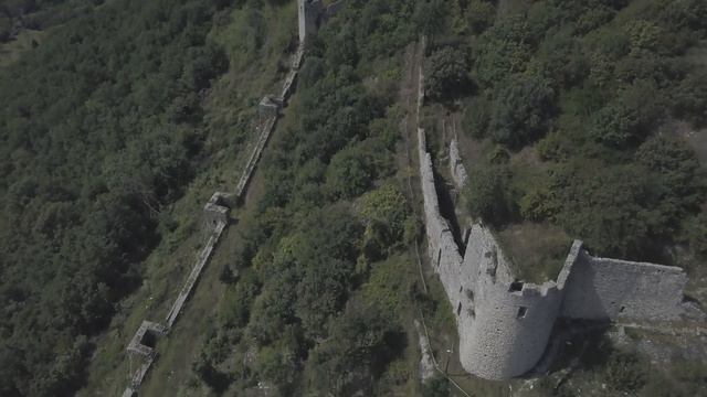 Castello Mercato San Severino смотреть онлайн