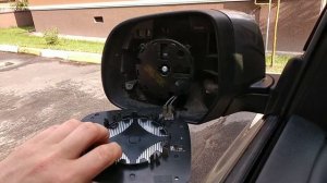 Замена вставки зеркала Nissan Leaf с водительской стороны