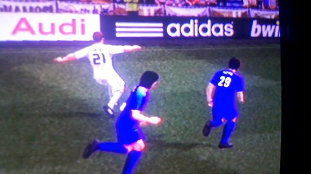 Best Pes 2011 PS2 Trick!! смотреть онлайн