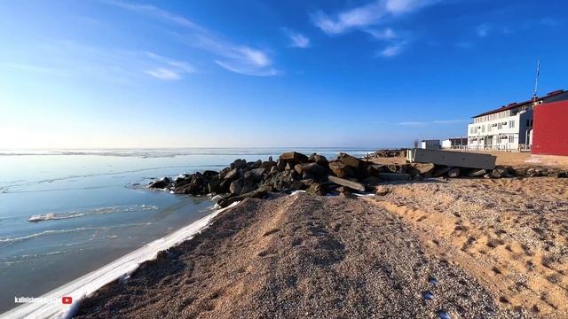 Должанская зимой, замёрзшее Азовское море #должанская #ейск #кубань #море #зима #юг #djimini2 #sea