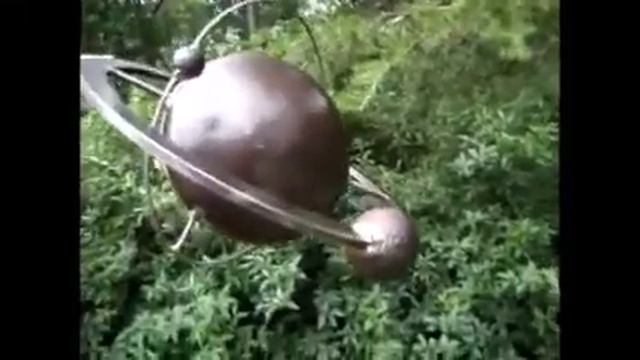 Large version of kinetic mobile sculpture Orbit смотреть онлайн