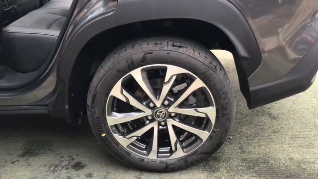 TOYOTA COROLLA CROSS XEI 2023 GASOLINA смотреть онлайн