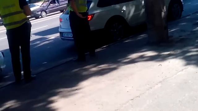 Полиция Кривого Рога задержание на проспекте Мира. смотреть онлайн