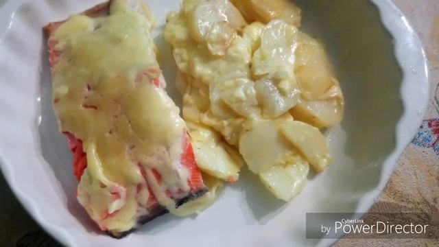 Молодой картофель с неркой в духовке. смотреть онлайн