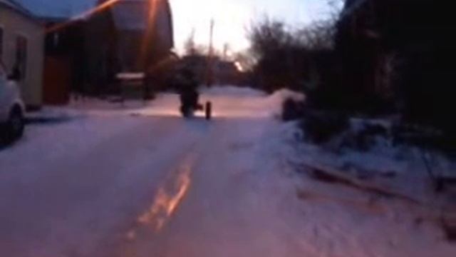 скутер с коляской на снегу смотреть онлайн