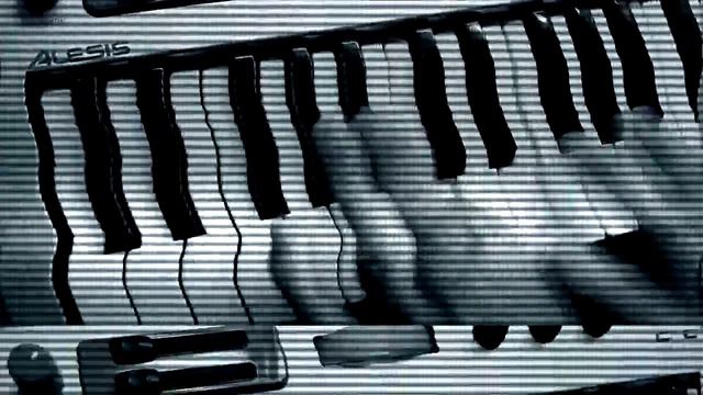 The Robots (Kraftwerk Cover) Alesis Micron Synthesizer