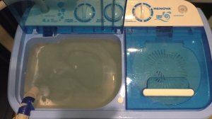 Кондиционирование и отжим  белья в стиральной машине Renova WS-40 PET