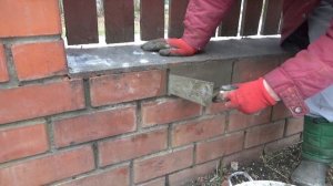 Забор из профнастила своими руками. Ремонт отслоения кирпичей на цоколе.