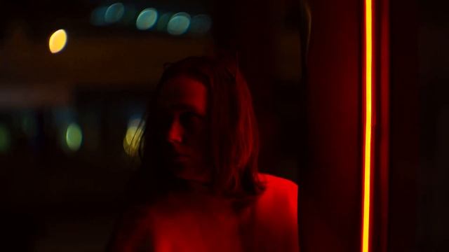 Projector lens on mirrorless camera - Olympus OM-D E-M10 Mark III | Night video test смотреть онлайн